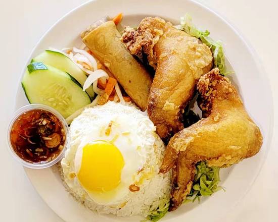 #12 Fried Chicken Wings & Rice