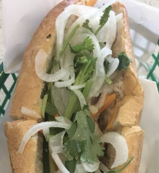 14. Bánh Mì Thịt Nướng