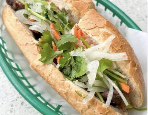 16. Bánh Mì Bò Nướng