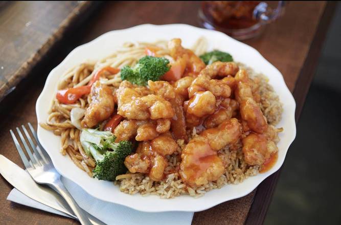#16 Combo: Orange Chicken