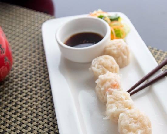 2. Sushi Tasting (5 Pieces)