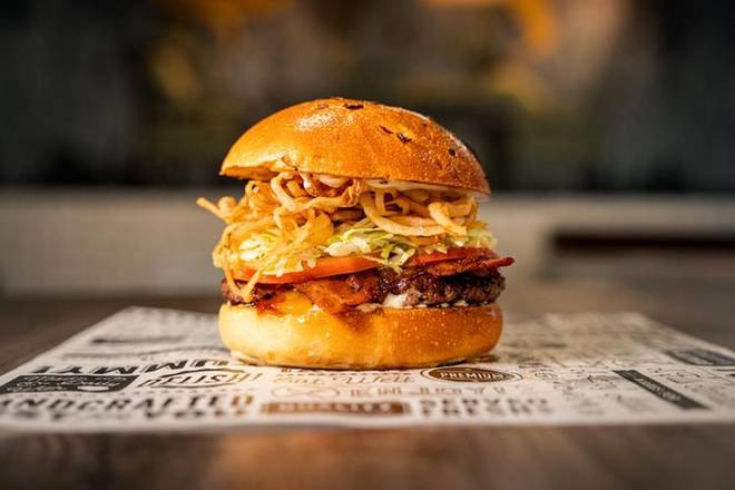2.Bullseye BBQ Burger.