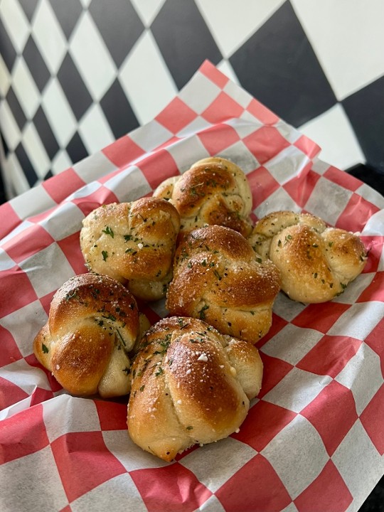 (6) Garlic Knots