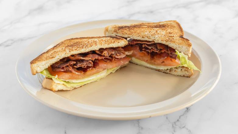 BLT Sandwich 🥓ðŸ…🥬✨ 🥪