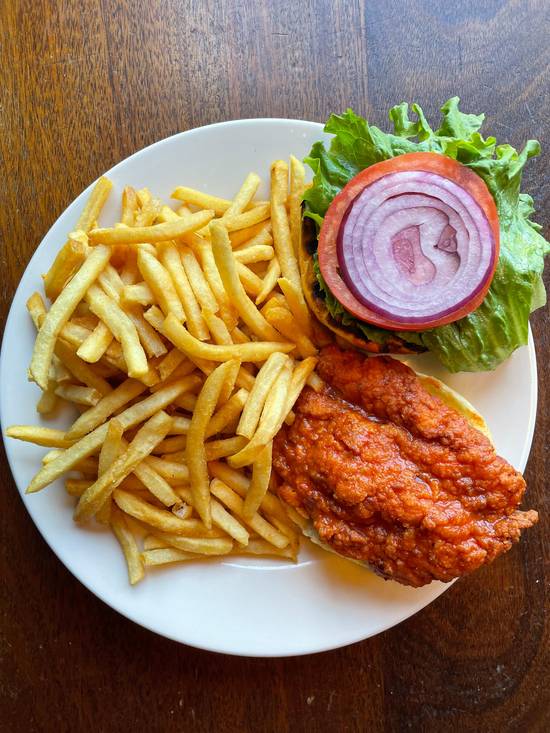 BUFF CHICKEN SANDWICH
