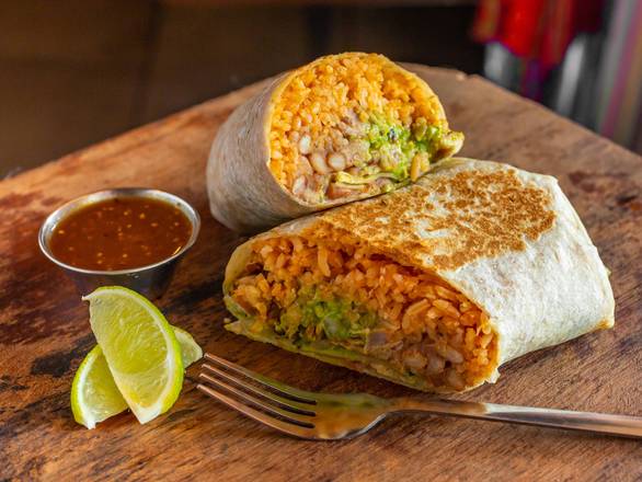 Burrito w/ choice of Meat or Guisado