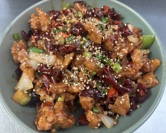 C11. Chongqing Spicy Chicken Bonelessè¾£å鸡ä¸