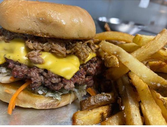 Carolina Burger
