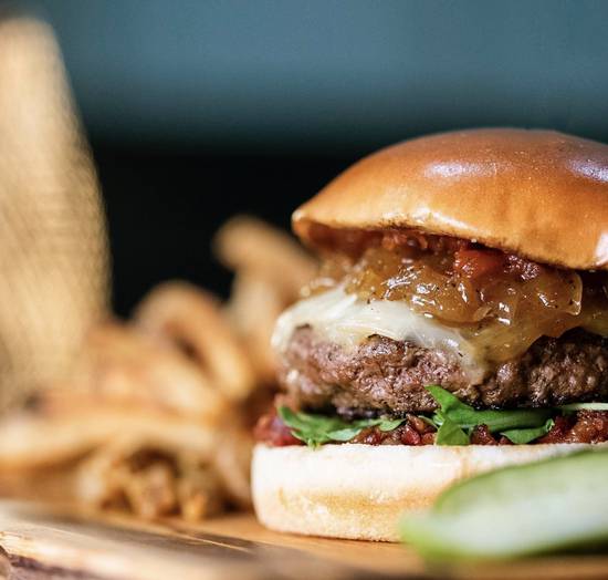 CLASSIC BURGER
