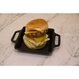 Classic Cheeseburger