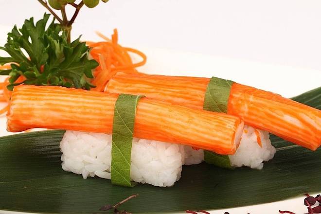 Crab Sushi (2 pcs)