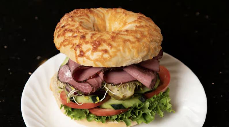Deli Pastrami Sandwich