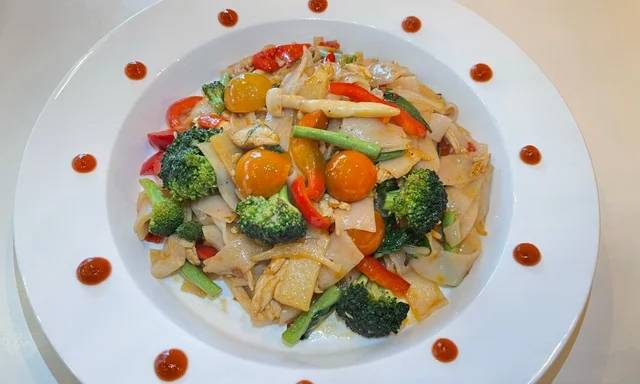 Drunken Noodle