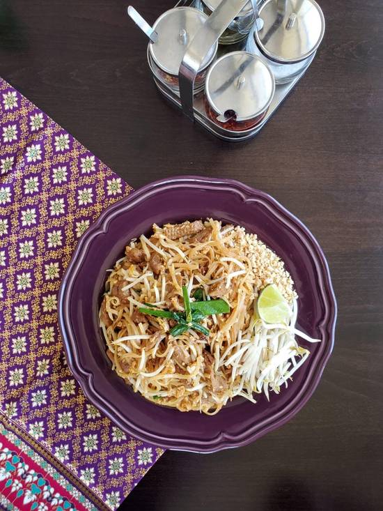 E1. Pad Thai
