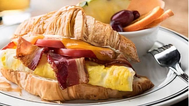 Eggs & Bacon Croissant Sandwich