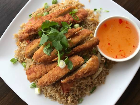 FRIED CHICKEN Over FRIED RICE ข้าวผัดไà¸à¹ˆà¸—à¸à¸”