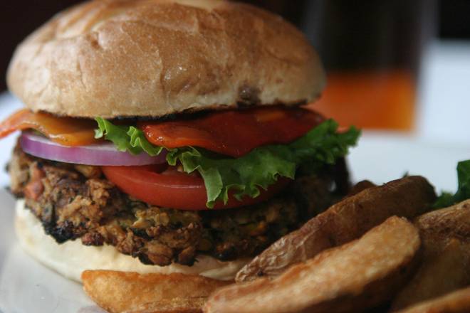 HOMEMADE VEGGIE BURGER