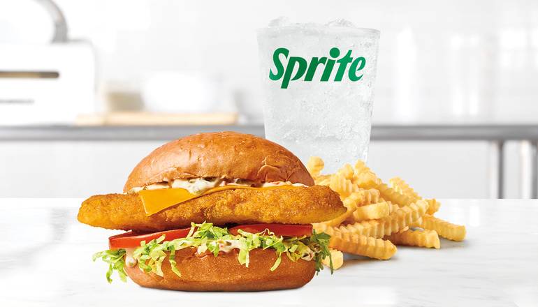 King's Hawaiian® Fish Deluxe Sandwich
