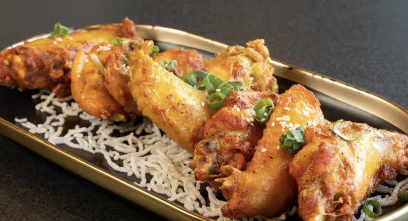 L 31. Fried Chicken Wings (5 pcs)