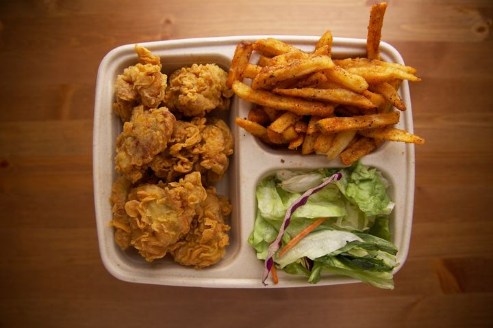 L3. Cajun Fries & Salad