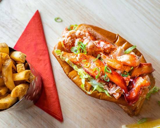 Lobster Roll (Warm)