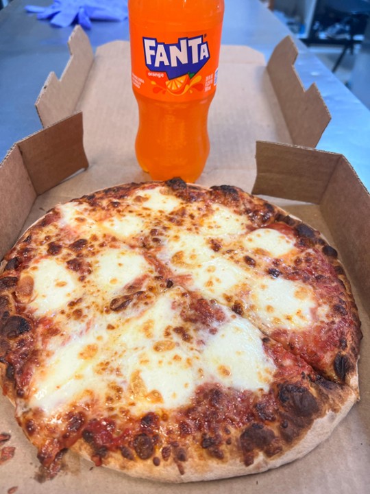 Lunch Special 1- Small 1 Topping Pizza & Can of Soda