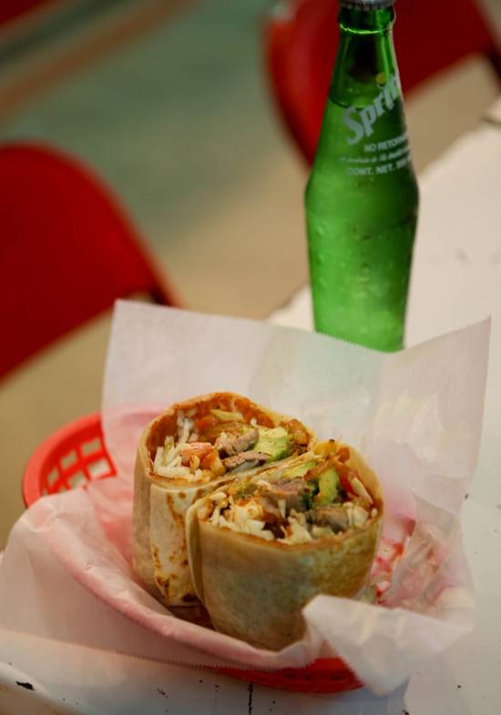 MAR Y TIERRA BURRITO