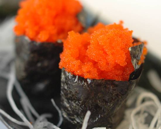 Masago Sushi (2 pcs)