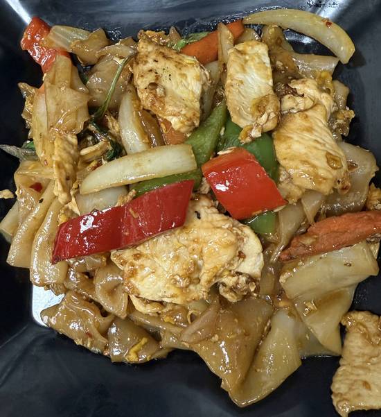 Pad Kee Mao (Drunken Noodle)