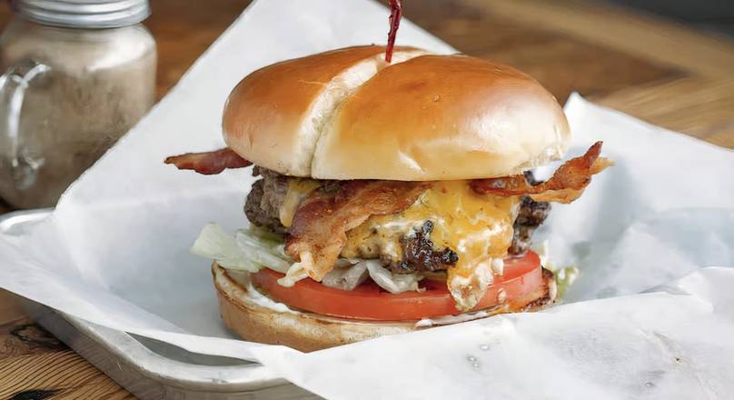 Pimento Bacon Cheeseburger