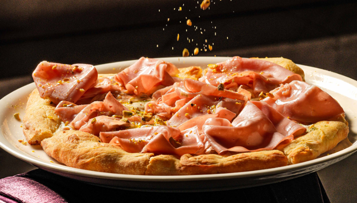 Pizza Mortadella Pistacchio