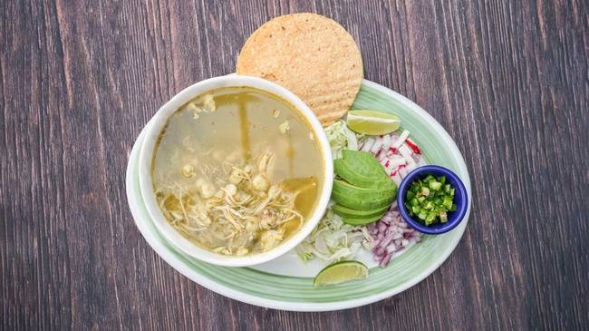 Pozole Verde de Pollo