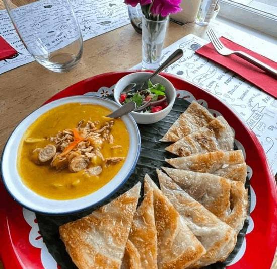Roti with Thai Curry Sauce