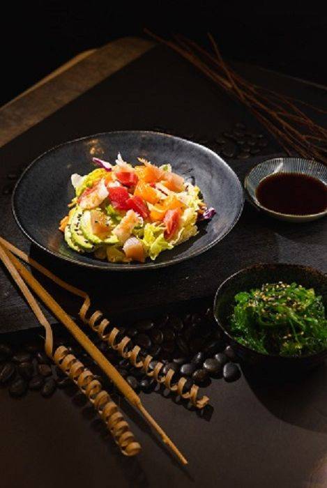 Sashimi Salad