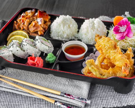 Sashimi Salad