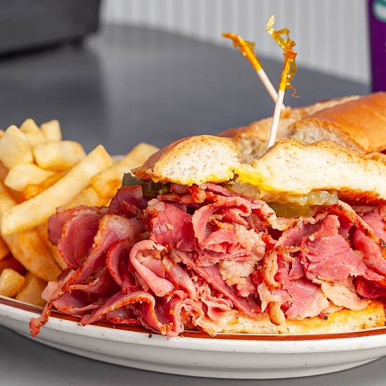 Siggy's Famous Pastrami Sandwich