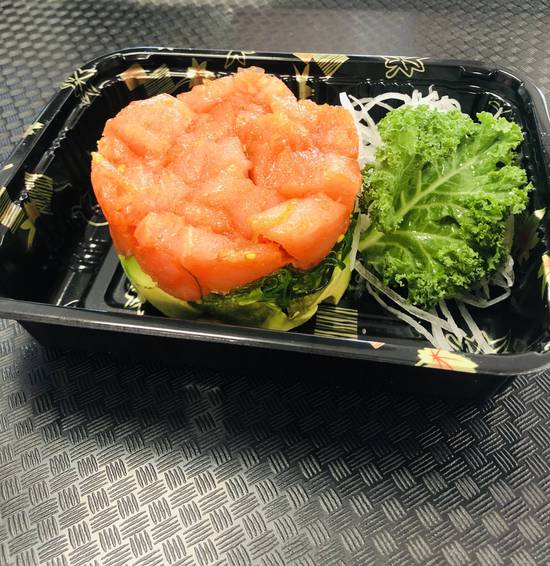 Spicy Salmon Sashimi Salad