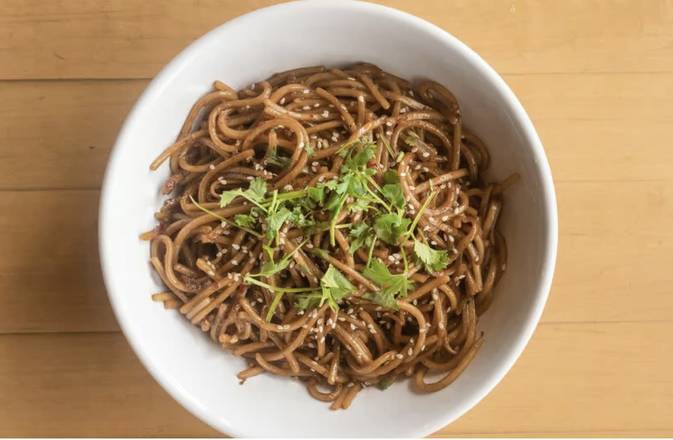 Spicy Sizzling Garlic Dry Noodles