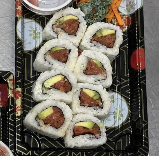 Spicy Tuna Roll**