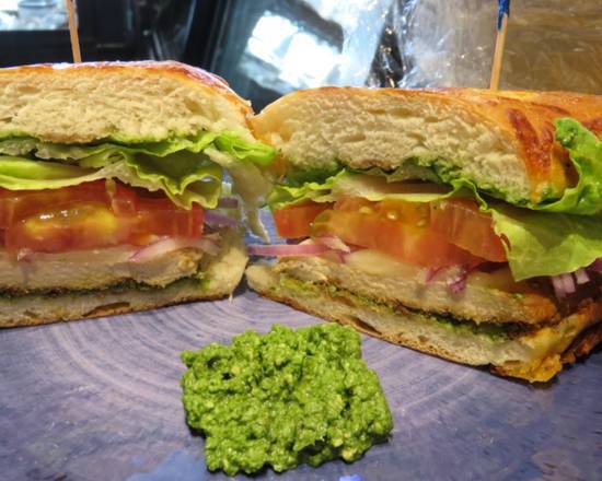 Sundried Tomatoes and Arugula Sandwich