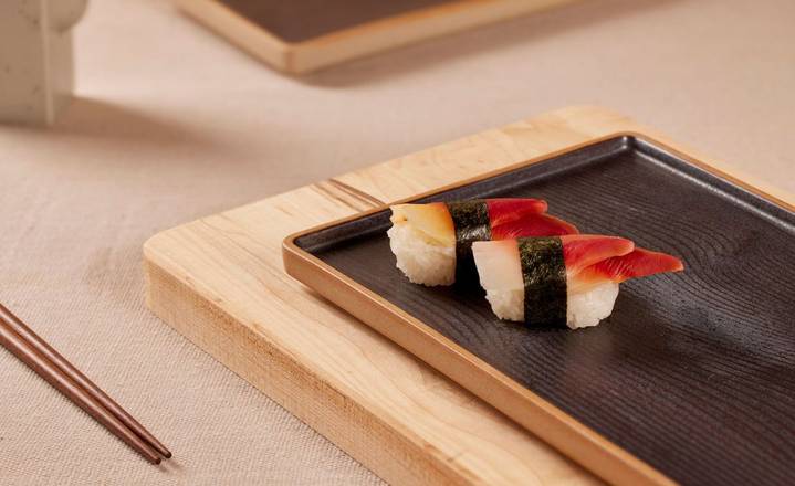 Surf Clam Sushi(2)