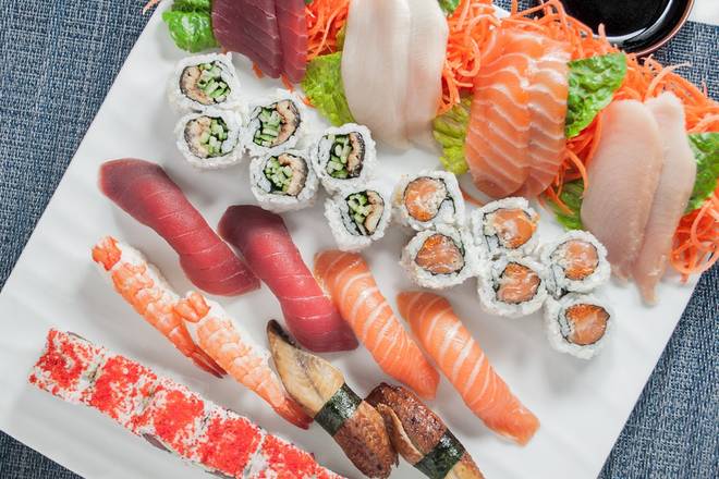 SUSHI & SASHIMI* FOR TWO