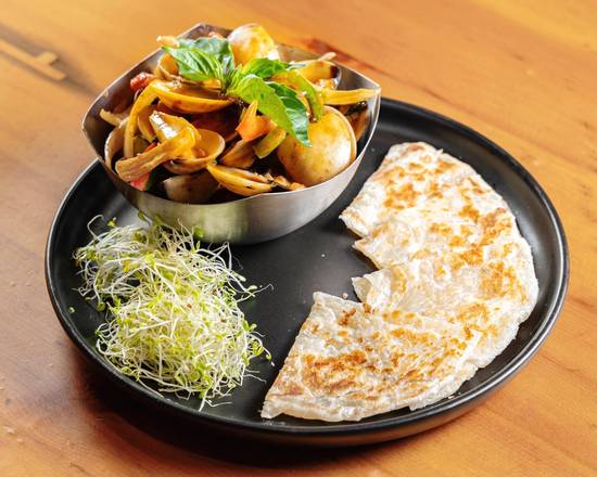 Thai Spicy Clams with Roti