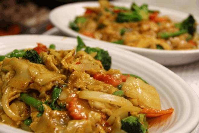 Thai Style Basil Chicken
