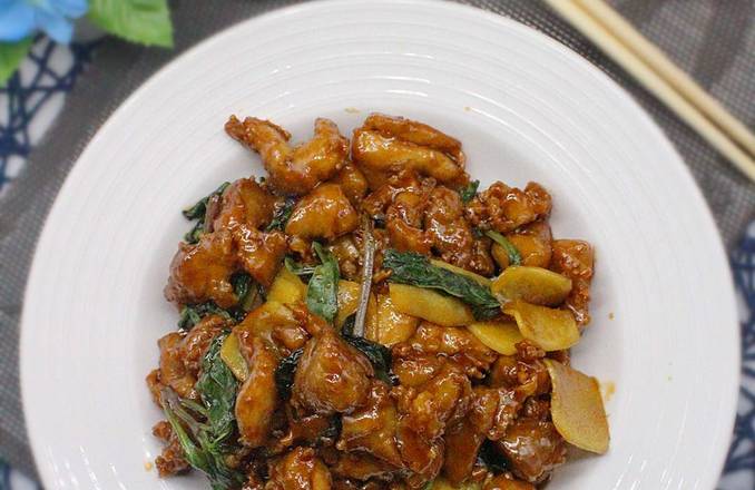 Three Delight Basil Chicken 三æ¯é¸¡