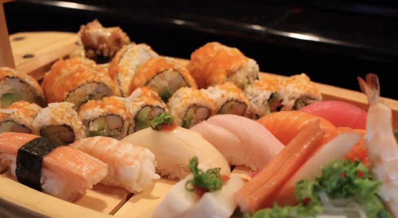 Tuna Nigiri (2 pcs)