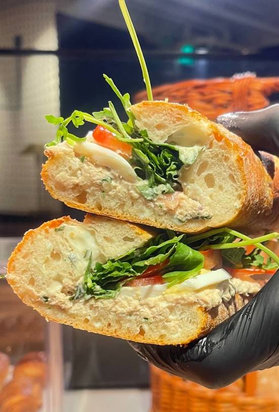 Tuna NiÃƒÂ§oise Baguette