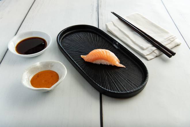 U2. Salmon(1pc)