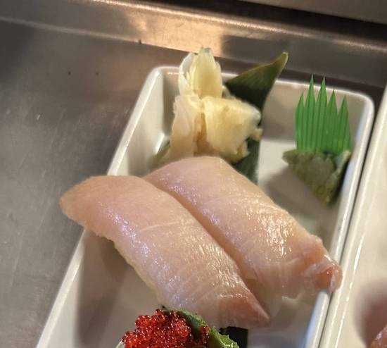 Yellowtail Nigiri